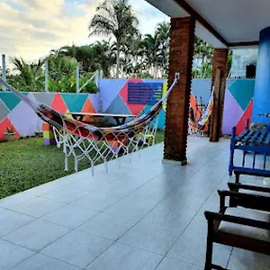 Quarto Celeste - Litoral Norte. Quarto em Acomodações Particulares Praia de Boraceia